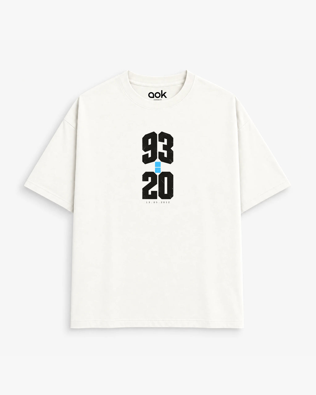 93:20 tee in Off White, front